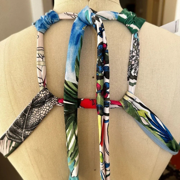 Swiminsta X Christian Lacroix Bikini Top in XL - NWT - Tropical Print - Picture 2 of 7